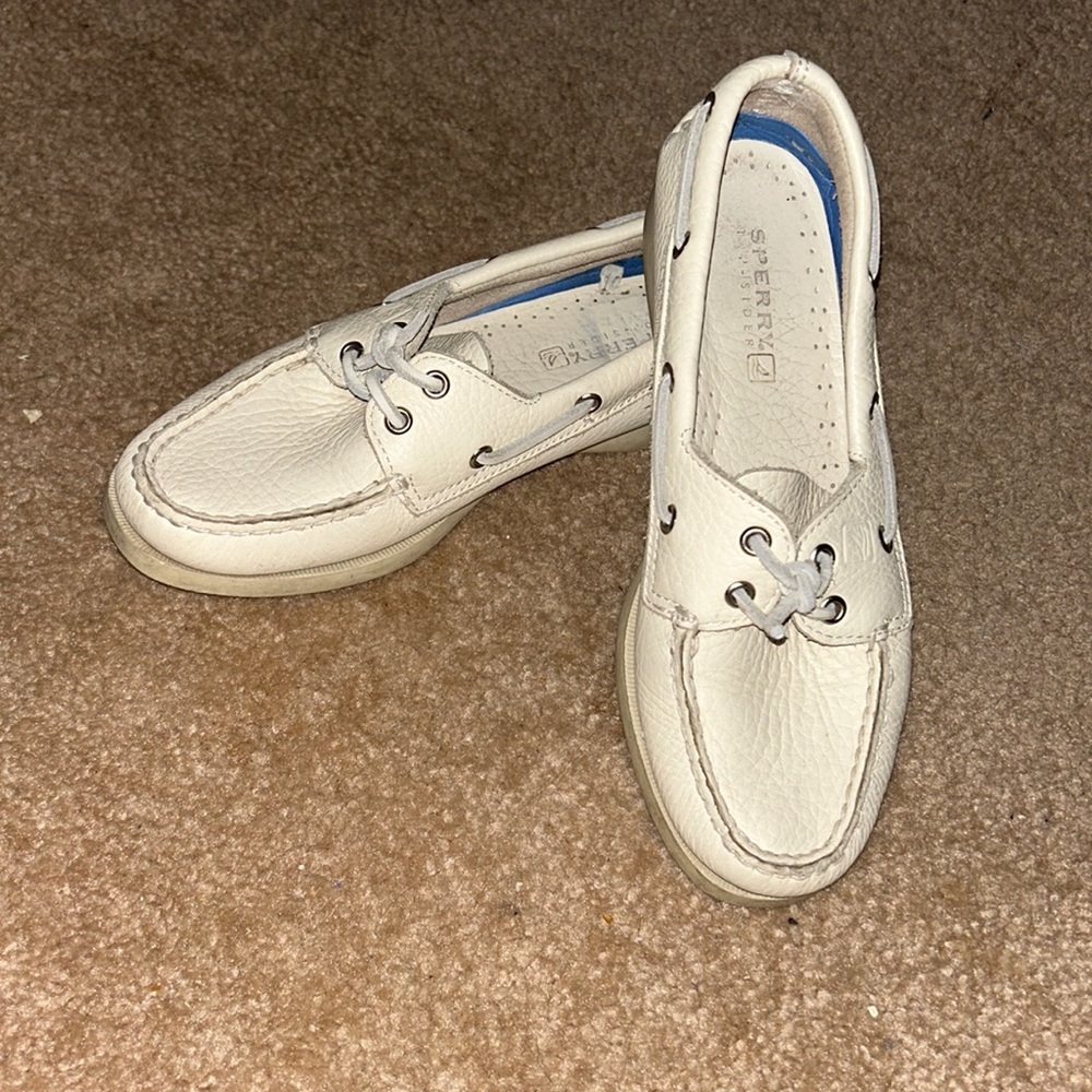 Sperry TopSider Leather Boat Shoes🤍